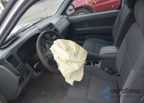 2001 Nissan Frontier Xe-V6 from USA, damaged, VIN 1N6ED26Y01C391490